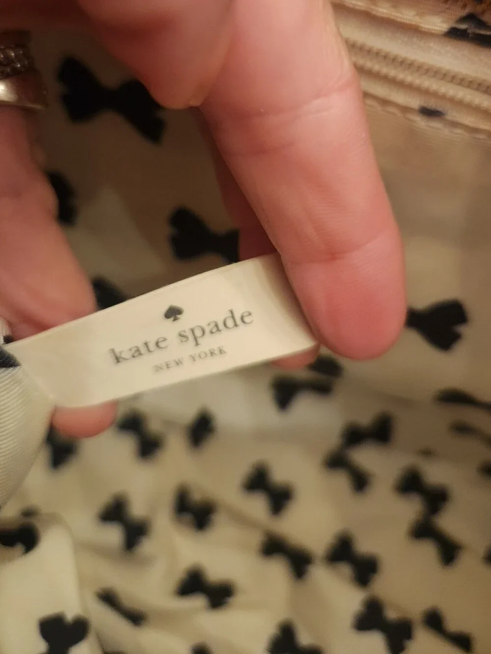 Kate Spade Dark Navy Blue Leather Scalloped-Trim Tote Immaculate Cream & Bow Int